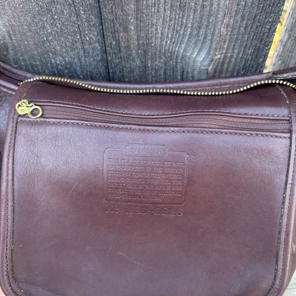 Vintage Coach Slim Duffle Mahogany - Picture 9 of 12